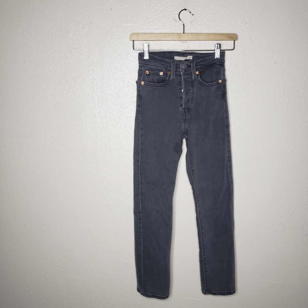 Levi's Wedgie Straight Leg High Waisted Jeans